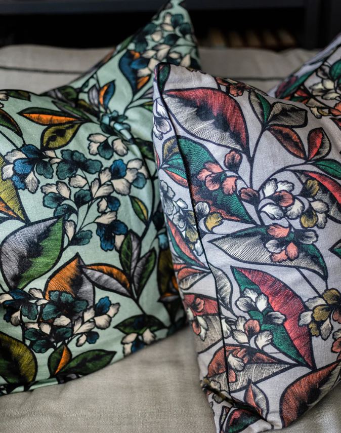 La Flor Single Scatter in Shamrock - Out of Stock Custom Order