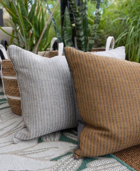 Mustique Island in Stroll Single Scatter - Out of Stock Custom Order