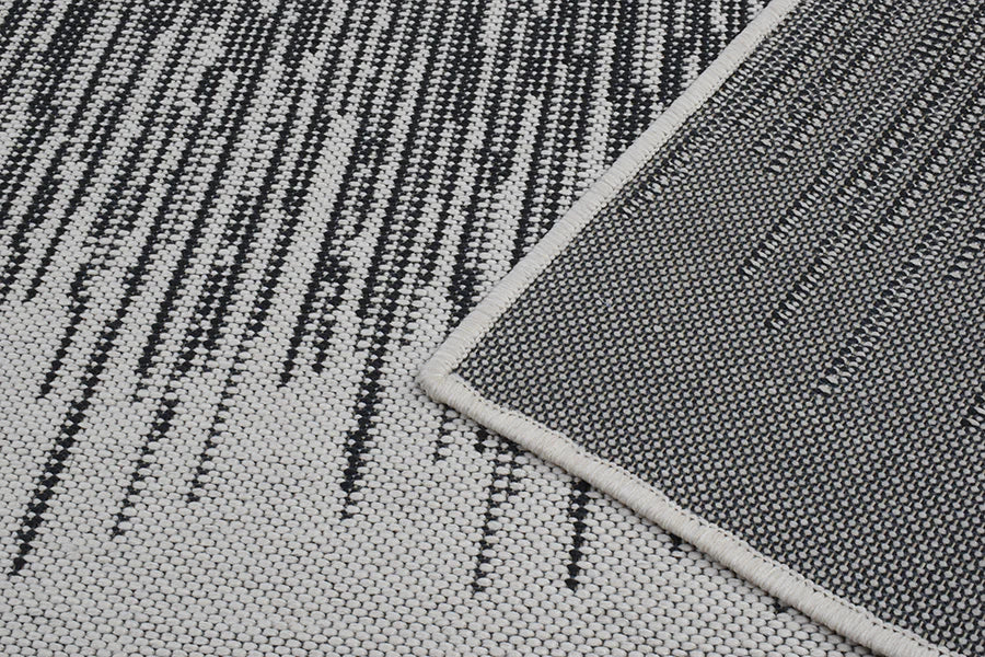 PULSE WHITE WITH BLACK Rug & Runner