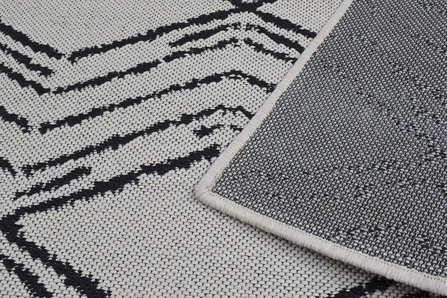 PYLON WHITE WITH BLACK Rug & Runner