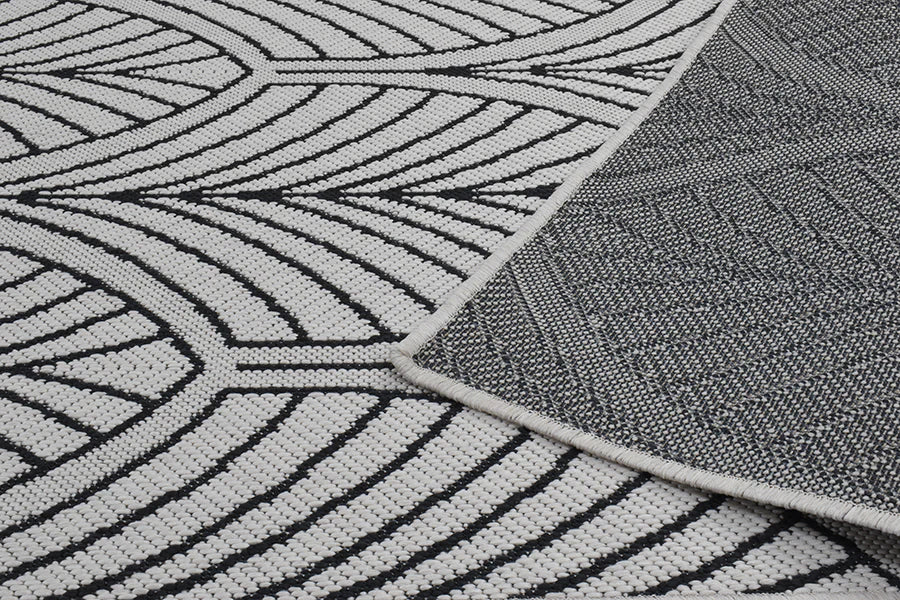 ERTE WHITE WITH BLACK Rug & Runner