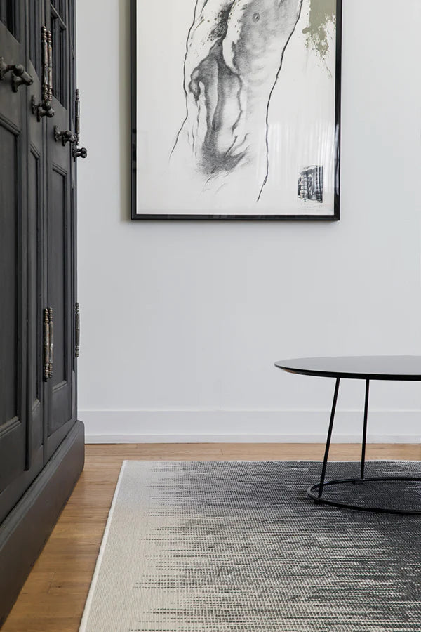 PULSE WHITE WITH BLACK Rug & Runner