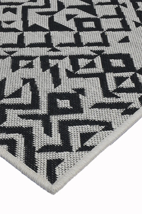 KAYDEN WHITE WITH BLACK Rug & Runner