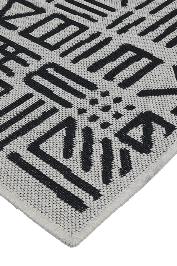 MURAL WHITE WITH BLACK Rug & Runner