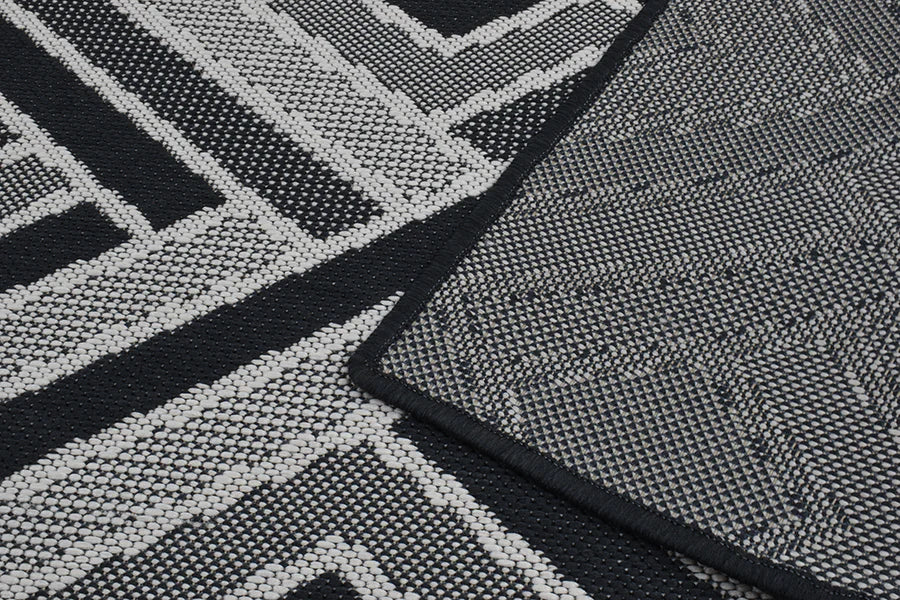 ILALA WHITE WITH BLACK Rug & Runner