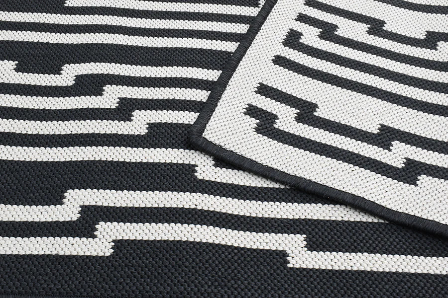 CIRCUIT BLACK Reversible Rug & Runner