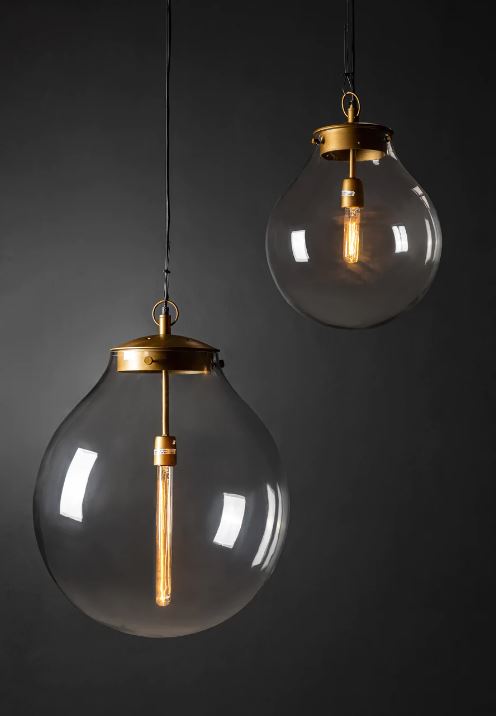 Chaste Pendant in Clear